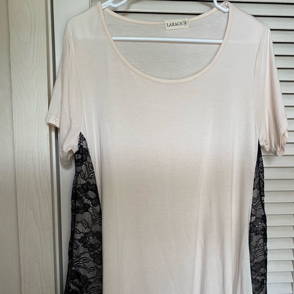 Larace women’s Medium pink and black lace fit and flare knit‎ top